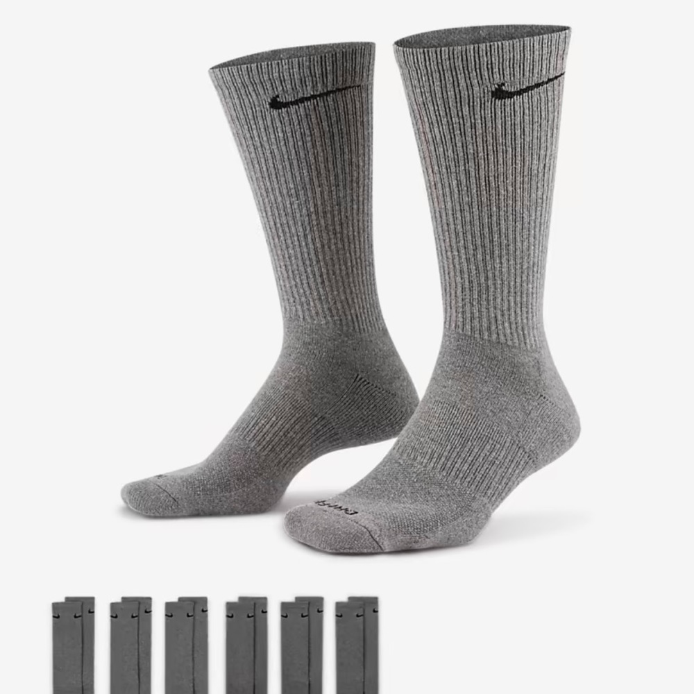 NIKE
Training Crew Socks (6 Pairs)
Nike Everyday Cushioned